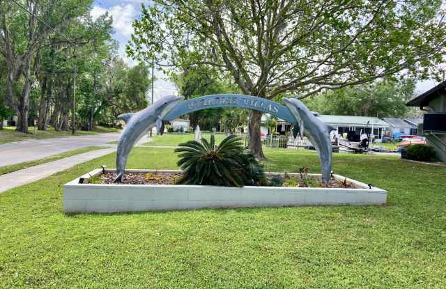 One bedroom waterfront condo! Gallery 1
