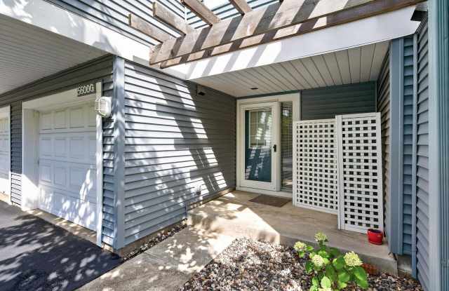 15600 24th Avenue N Gallery 2