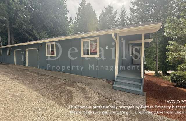 Newly Updated 3 Bedroom Duplex in Silverdale! photos photos