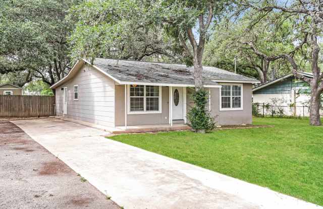 3 bedrooms, HUGE yard, detached workshop & She shed, No HOA - Only 2 miles from Randolph AFB photos photos