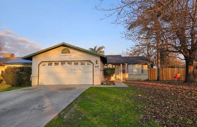 898 Oakmont St photos photos