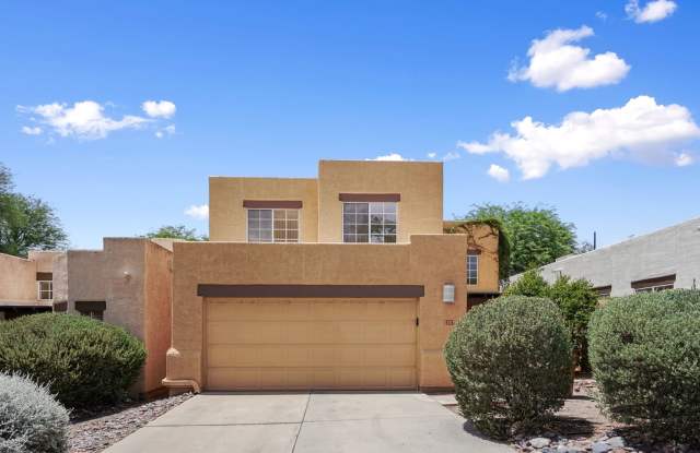 Elegant 4-Bed Home with Balcony  Backyard in Scenic Mesquite Creek II photos photos