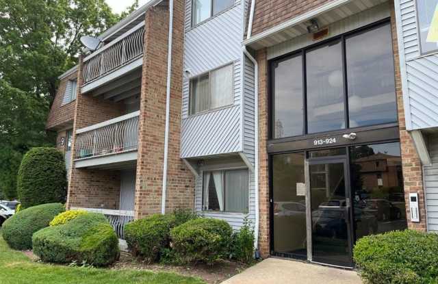 915 Edison Glen Terrace - 915 Edison Glen Terrace, Edison, NJ 08837