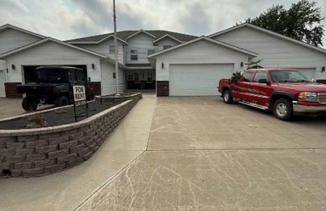 1409 8th Ave NE - 1409 8th Avenue Northeast, Jamestown, ND 58401