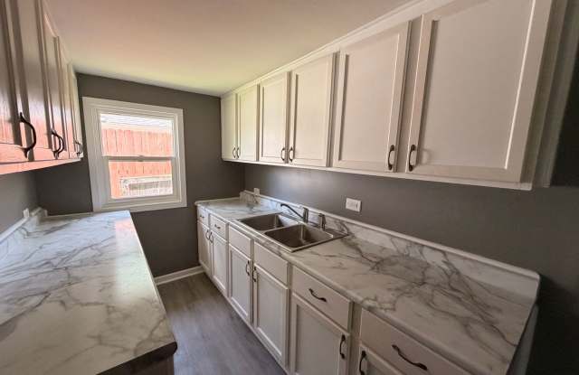 Charming 2BR Home in Highland Park Des Moines Coming Soon! Gallery 4