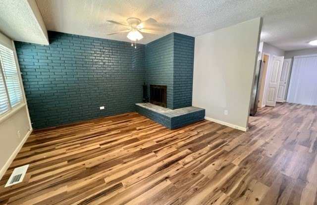 1649 E Hammond Street Gallery 4