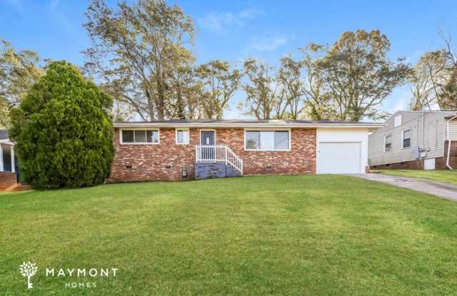 311 East Dorchester Boulevard - 311 East Dorchester Boulevard, Gantt, SC 29605