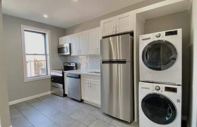 55 E 196 St photos photos