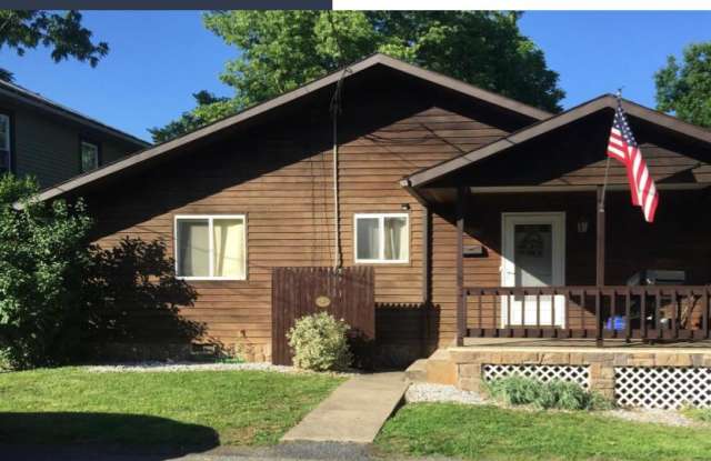 306 Massie St photos photos