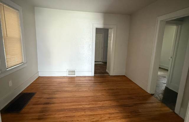 16327 Log Cabin Street Gallery 4