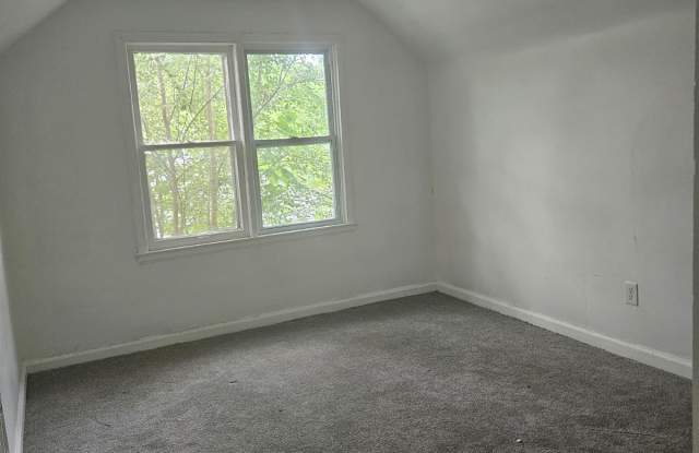 12150 Wayburn Street Gallery 3