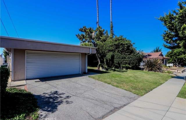 28749 Cedarbluff Drive Gallery 4
