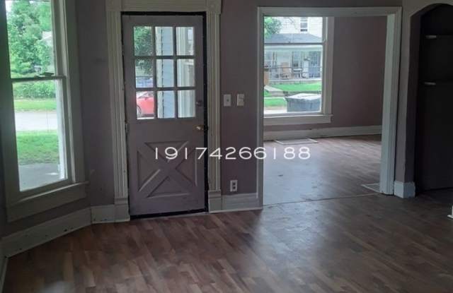 241 Harrison Ave Gallery 1