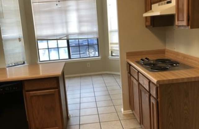 9355 VILLAGE LANCE Gallery 4