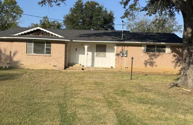 915 North Spring Street photos photos