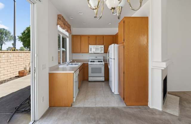 8291 Gold Coast Dr, Unit 6 Gallery 3