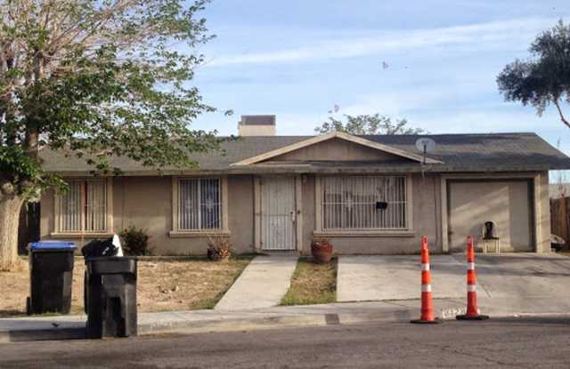 SIMPLY STUNNING! LUXURIOUS 3 BEDROOM 1 BATHROOM HOUSE! ONE MONTH FREE MOVE IN SPECIAL - 3128 East Custis Circle, North Las Vegas, NV 89030 SIMPLY STUNNING! LUXURIOUS 3 BEDROOM 1 BATHROOM HOUSE! ONE MONTH FREE MOVE IN SPECIAL - 3128 East Custis Circle, North Las Vegas, NV 89030