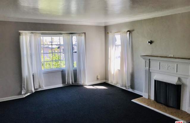 5617 EDGEMAR Avenue Gallery 2