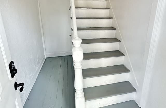 38-40 Cedar Street - 40 (2nd floor) Gallery 3