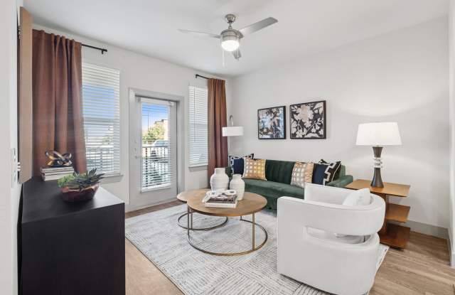 Promenade Apartments - 55+ Senior Apartments Gallery 4
