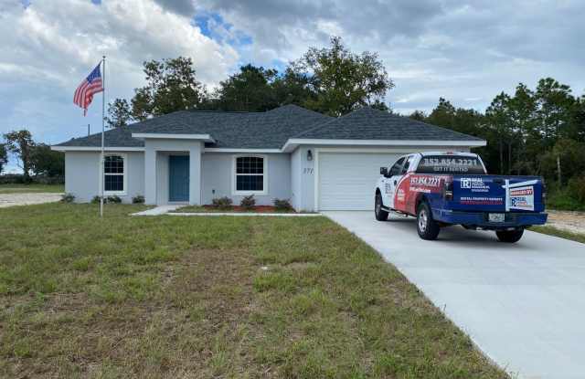 Custom Home - Desirable SW Ocala neighborhood 3/2/2 ** Wont Last** photos photos