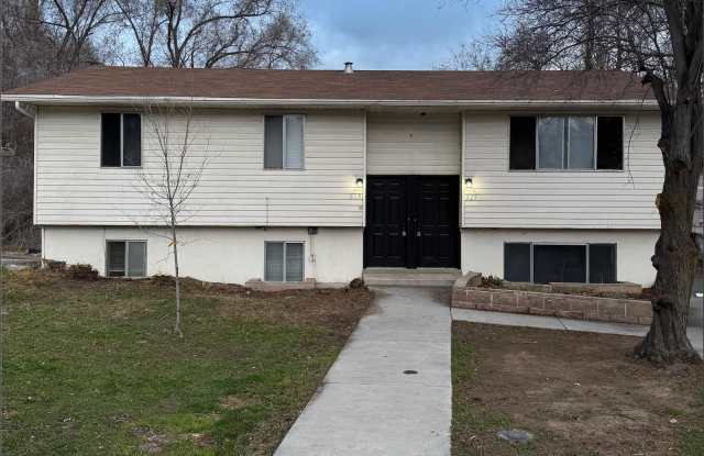 Newly remodeled 3-Bedroom, 1-Bathroom Duplex in Provo, UT Gallery 1