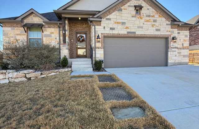 Well maintained single story home North San Antonio available now! photos photos