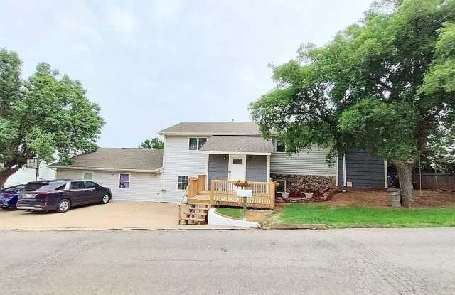 Spacious 5BR House in Alva Gallery 1