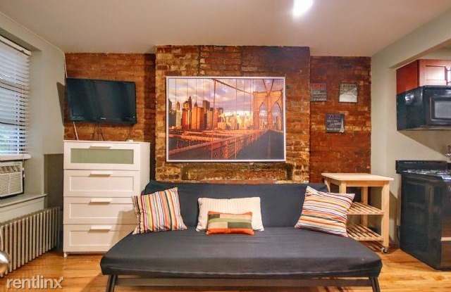 124 E 7th St Gallery 4