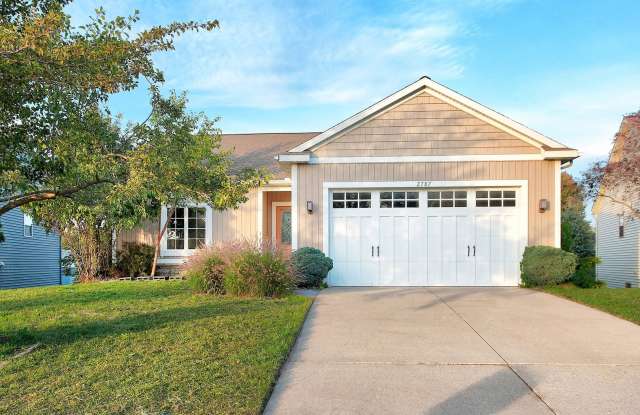 3 BED 3 BATH HOME ON LAKE photos photos