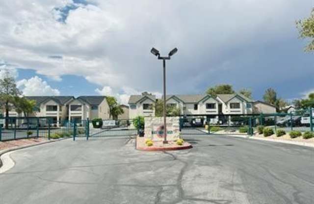 5251 South Lindell Road - 1Unit 204 Gallery 1