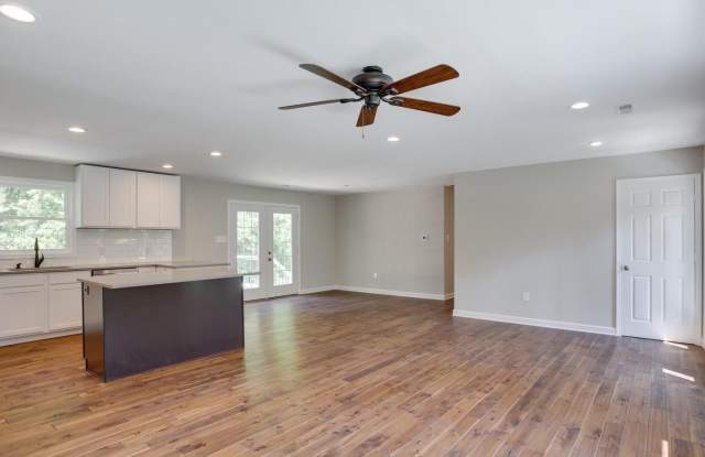 369 Friendship Rd Gallery 4