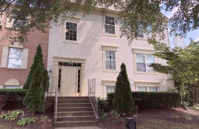 1118 HUNTMASTER Terrace NE unit: 202 - 1118 Huntmaster Terrace Northeast, Leesburg, VA 20176 1118 HUNTMASTER Terrace NE unit: 202 - 1118 Huntmaster Terrace Northeast, Leesburg, VA 20176