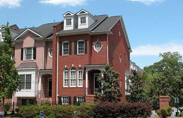 2586 Brookhaven Chase Lane NE - 2586 Brookhaven Chase Lane, North Atlanta, GA 30319