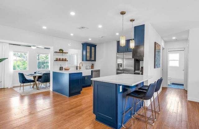 250 Willowick Dr Gallery 2