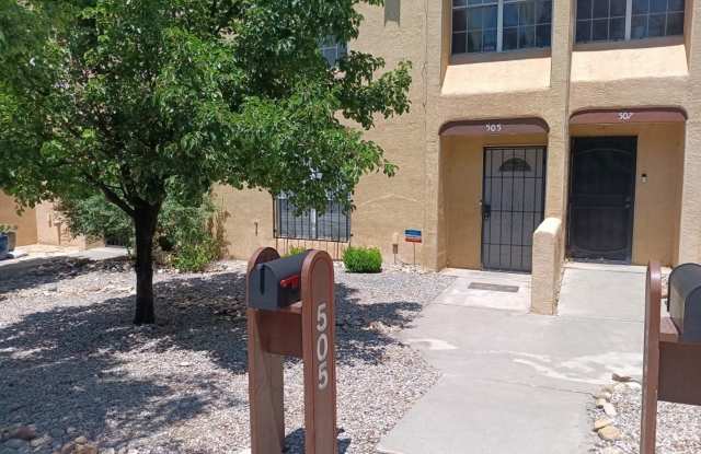 3 bedroom/1.5 bath townhouse with 2-car garage! Showings available now!! - 505 Roma Avenue Northeast, Albuquerque, NM 87102