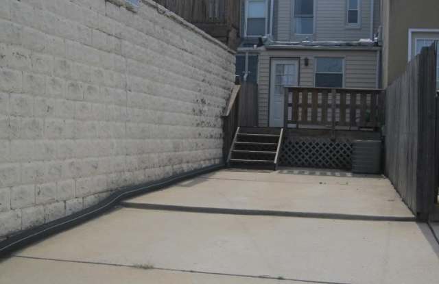 1404 WOODALL STREET photos photos