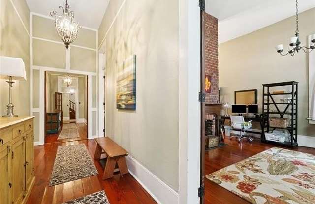 827 WASHINGTON Avenue Gallery 2