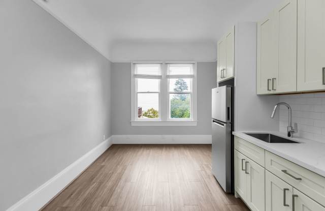 2136 Broderick Street photos photos