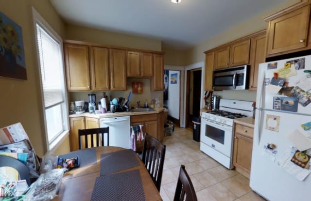 223 Holland St 1 - 223 Holland St, Somerville, MA 02144