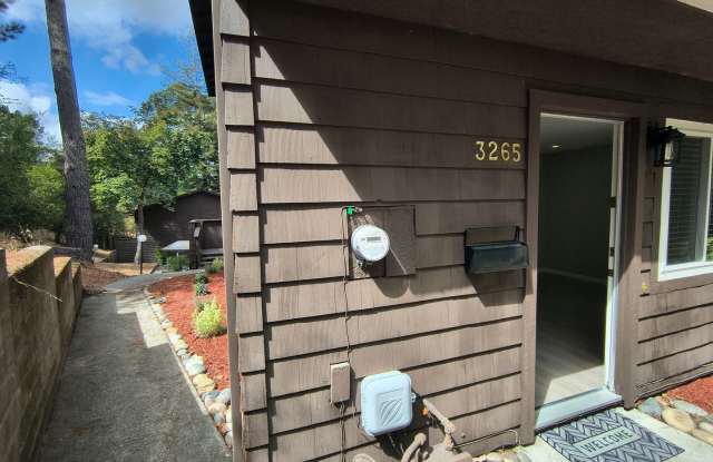 $500 MOVE IN SPECIAL!!!! Fully Remodeled 3BED/2BATH Condo in the Beautiful City of Lafayette, Ca. Gallery 4