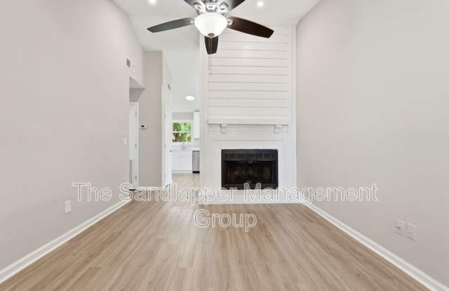 5230-B Scarsdale Drive Gallery 2