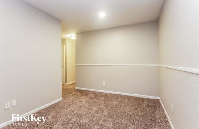 8116 Maple Stream Lane Gallery 4