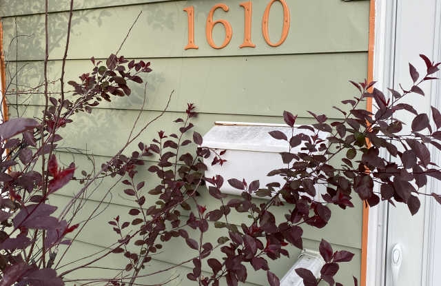 1610 Broadway N Gallery 2
