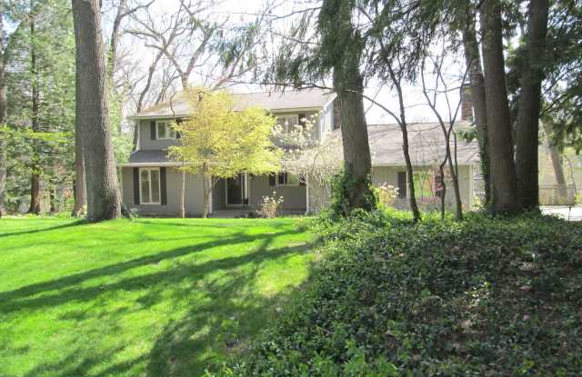 Five Bedroom Home on Portage Creek photos photos Five Bedroom Home on Portage Creek photos photos