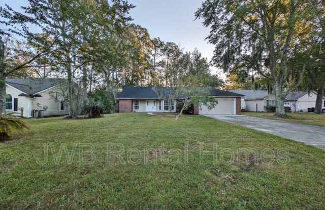466 Oldfield Dr - 466 Oldfield Drive, Fleming Island, FL 32003