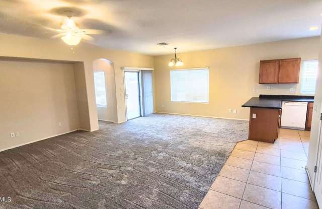 25803 W PLEASANT Lane Gallery 2