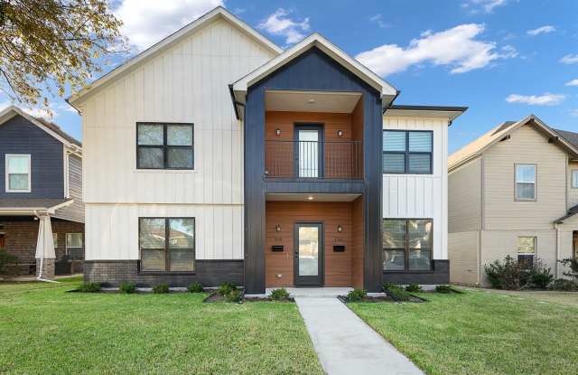 * MOVE IN SUMMER 6/19/2027 * 5 Bed 5.5 Bath Short Walk to TCU Campus - 3140 Merida Avenue, Fort Worth, TX 76109