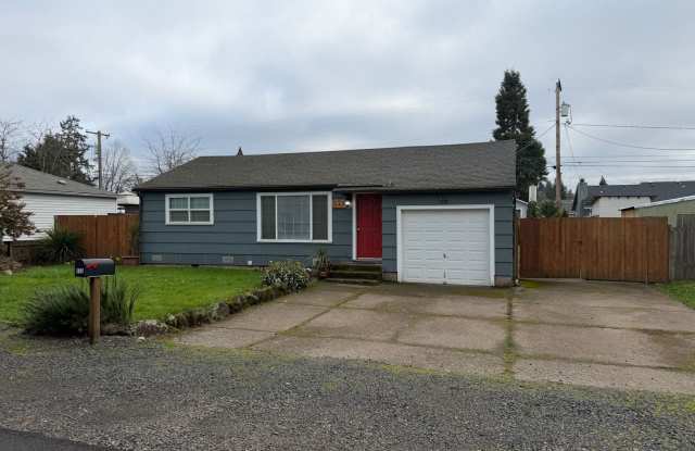 Updated 2 bedroom 1 bathroom house in Springfield! photos photos