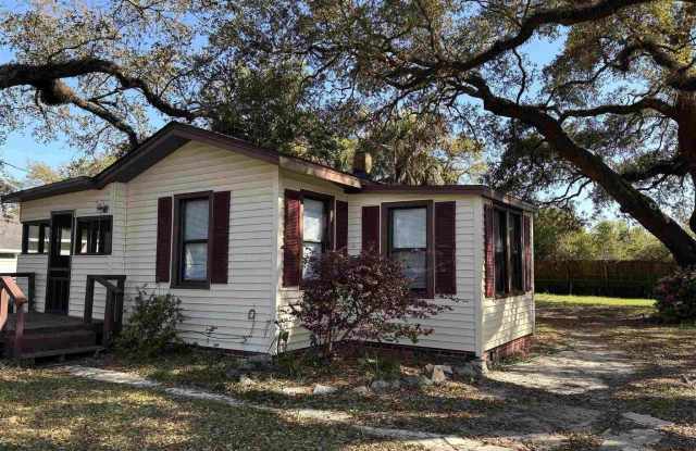 1717 W Government St photos photos